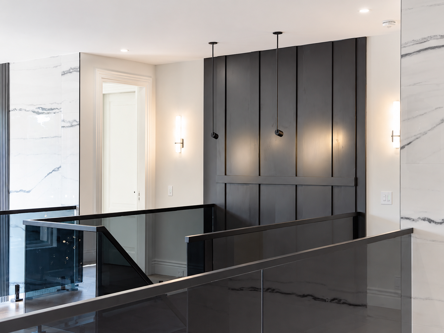 LAKESHORE TOWN HOUSE — 21