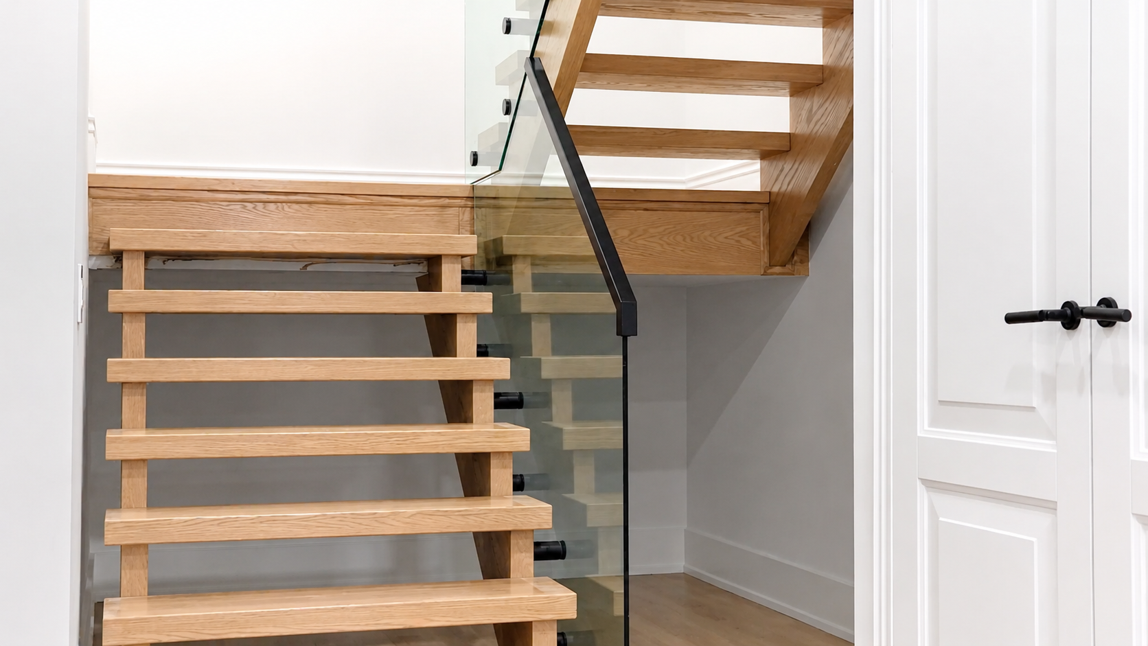 LAKESHORE TOWN HOUSE — 49