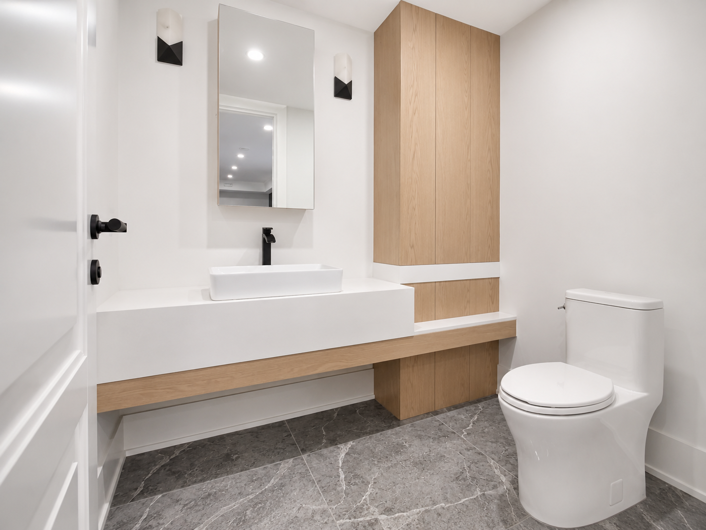 LAKESHORE TOWN HOUSE — 53