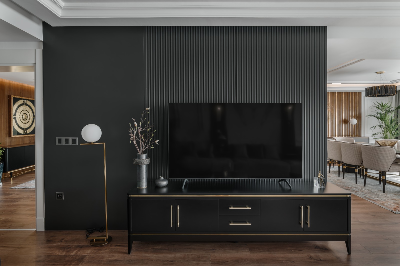 SPECIAL MANOR HOUSE — 21